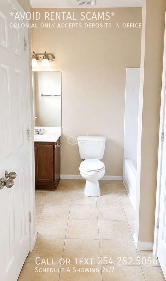 Building Photo - 711 Cattail Cir