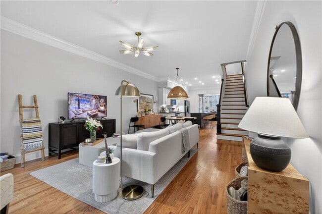 Building Photo - 428 Bill Kennedy Wy SE