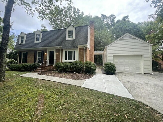 Building Photo - 812 Glen Eden Dr