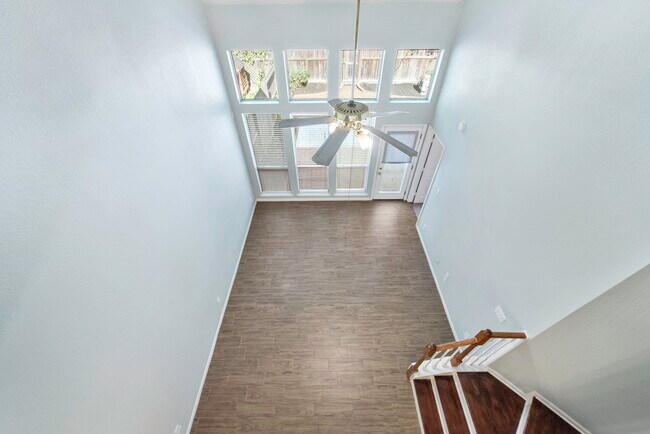 Building Photo - 99 E Greenhill Terrace Pl