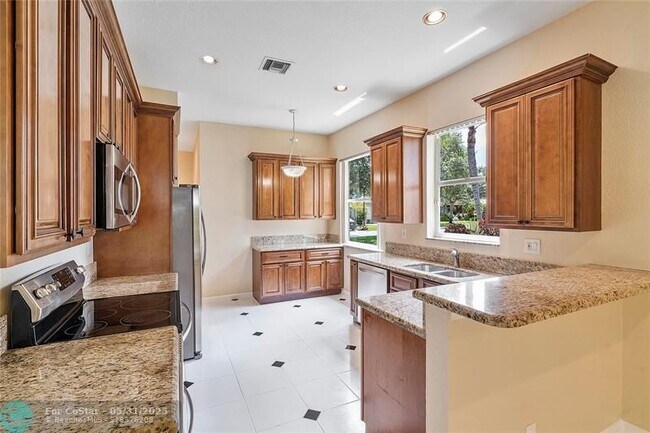 Building Photo - 11517 NW 49th Ct