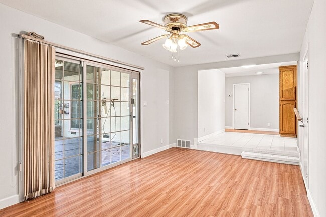 Building Photo - 4448 Irvington Ave
