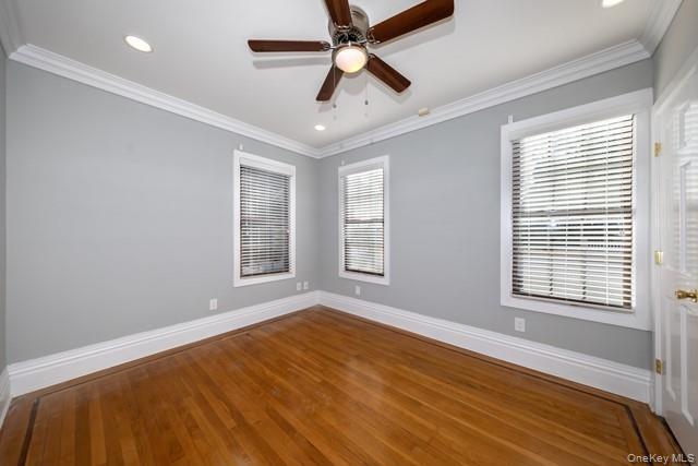 Building Photo - 576 Scranton Ave