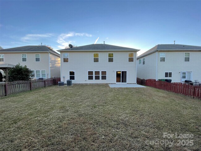 Building Photo - 9029 Seamill Rd