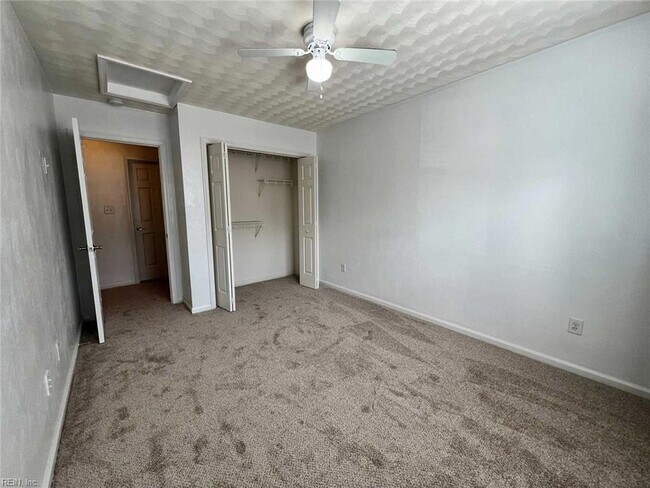 Building Photo - 1812 Kempsville Crossing Ln