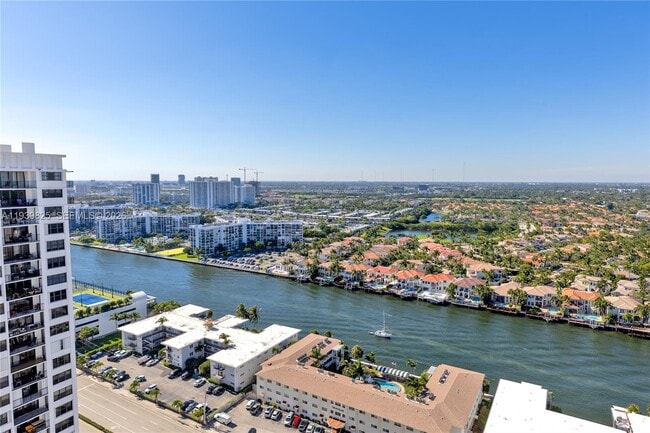 Building Photo - 2201 S Ocean Dr