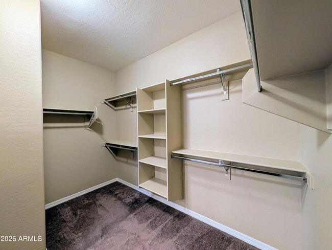 Building Photo - 923 S Osborn Ln