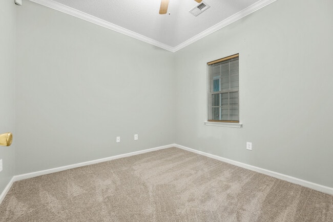 Building Photo - 6307 Sweetwater Blvd