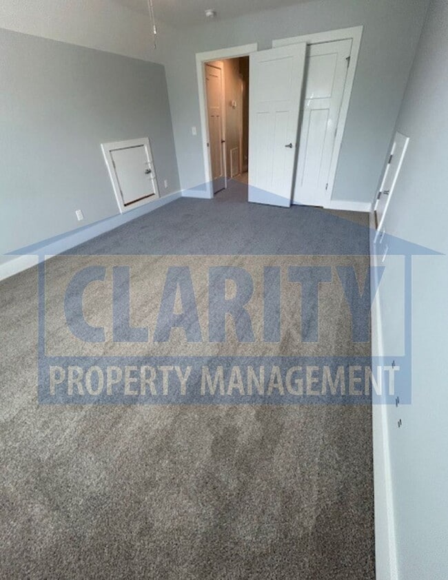 Building Photo - Charming 3-bedroom home!