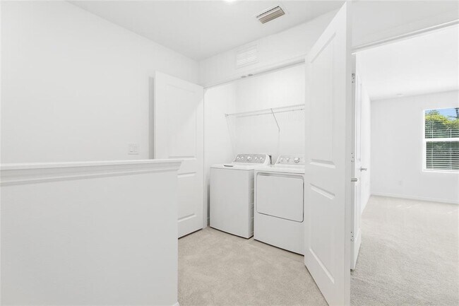 Building Photo - 15156 Cuzcorro Ct