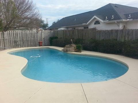 Building Photo - 880 Brande Ct