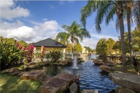 Building Photo - 4560 Commander Dr