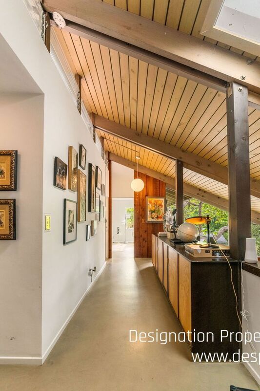 Building Photo - 1716 Putney Rd