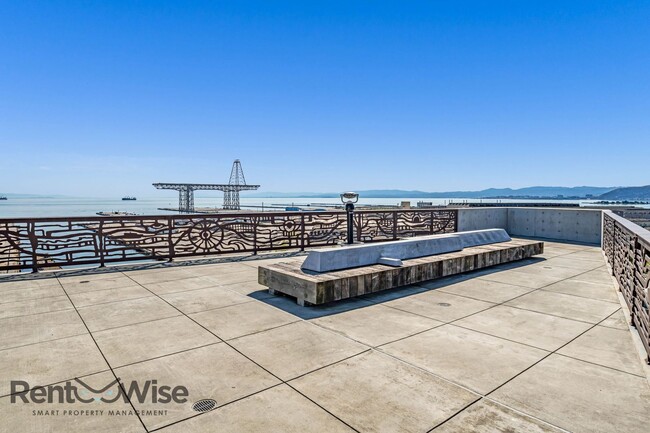 Building Photo - 298 Friedell St