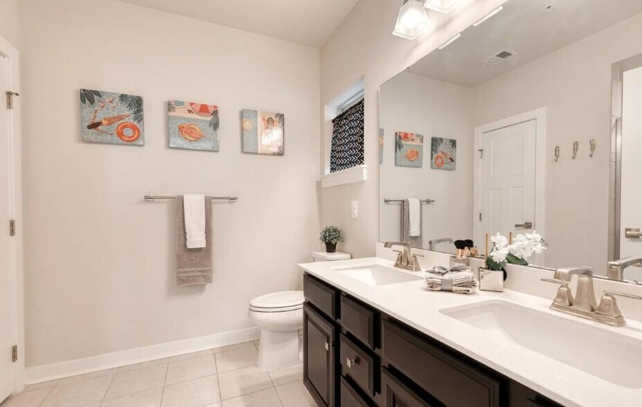 Building Photo - 10020 Ruffian Way