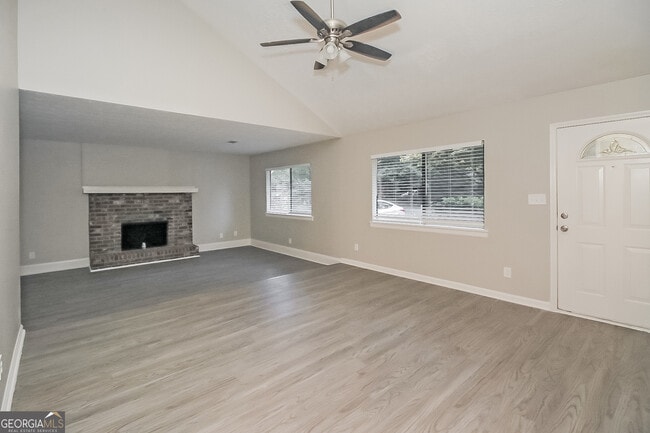 Building Photo - 10084 Silent Trail