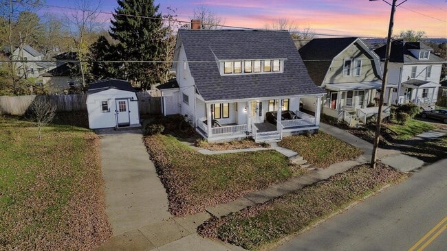 Primary Photo - 12 Mansfield Ave