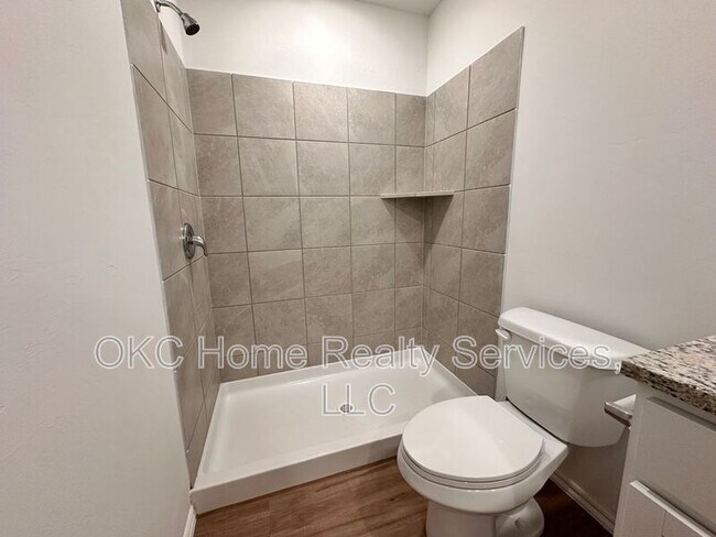 Building Photo - 2318 Wolford Ct