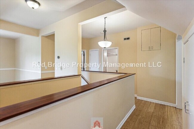 Building Photo - 1325 SE Nehalem St