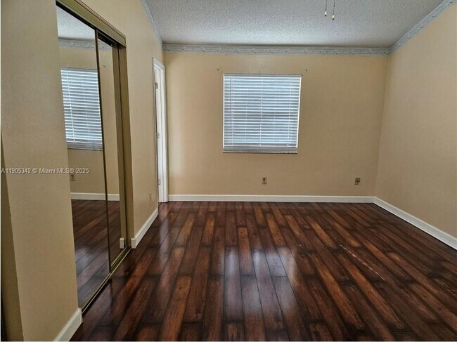 Building Photo - 154 Sandalwood Dr