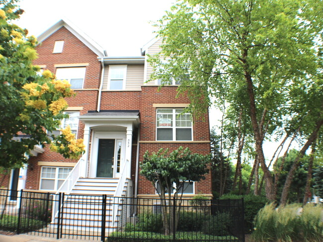 Primary Photo - 352 W Wood St