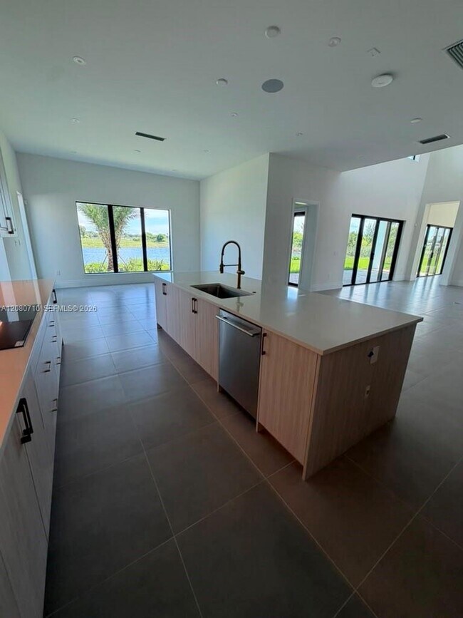 Building Photo - 8540 NW 160th Terrace