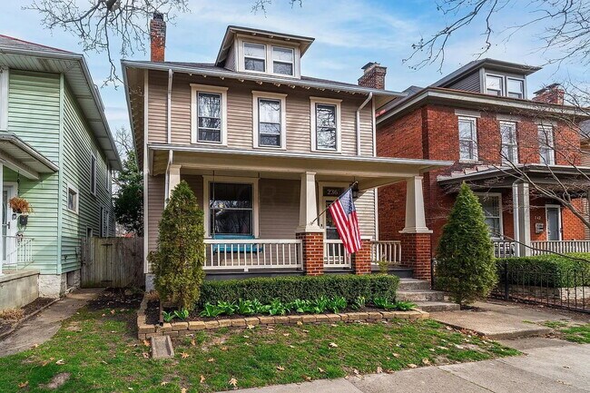 Building Photo - 236 E Mithoff St