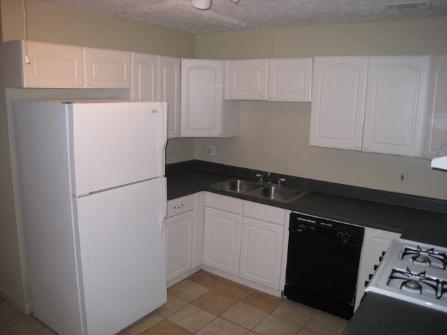 Building Photo - 486 Old Wheat St NE