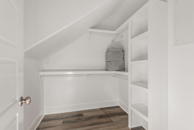 Building Photo - 7008 Westside Cir