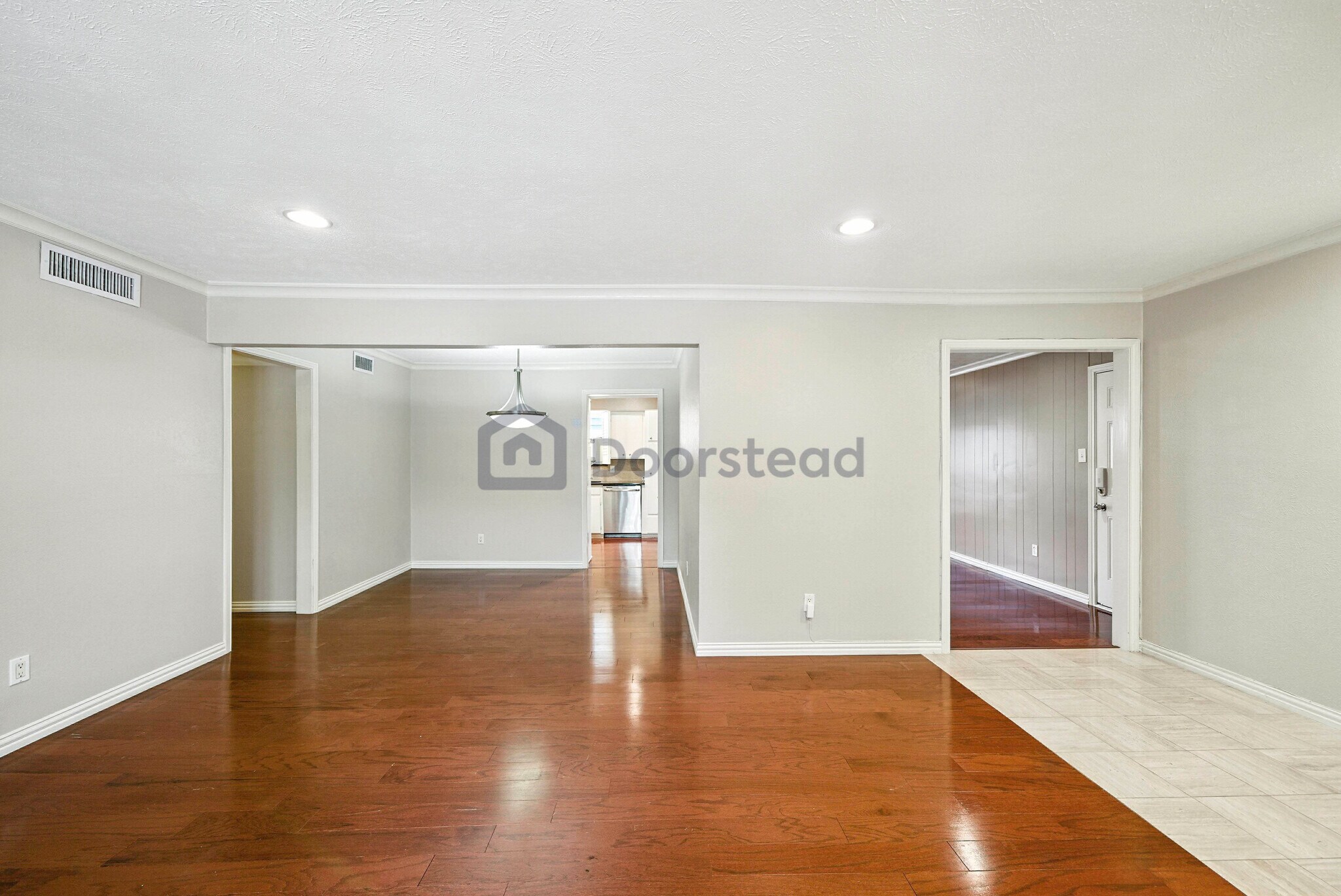 Building Photo - 6009 Sandhurst Ln