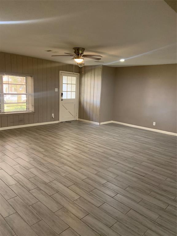 Building Photo - 1005 Fleetwood Dr