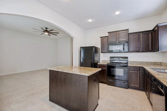 Building Photo - 4517 Shy Creek Ln