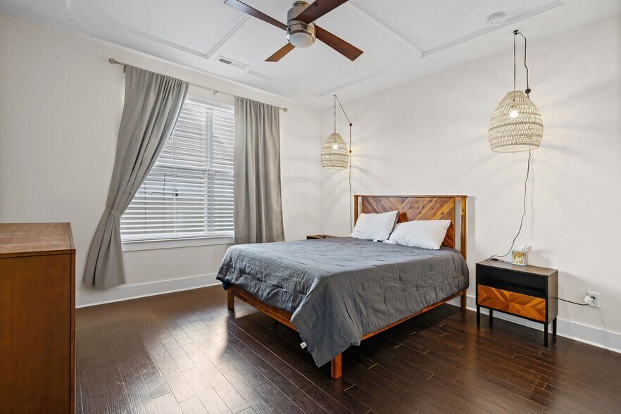 Building Photo - 1616 Pat Garrett St