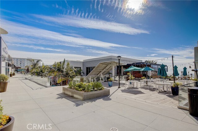 Building Photo - 16562 Regina Cir