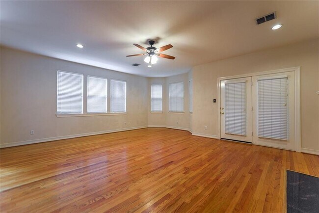 Building Photo - 2623 Colby St