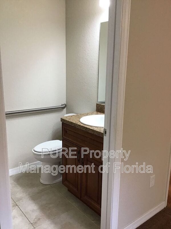 Building Photo - 7128 SE 124th Ln