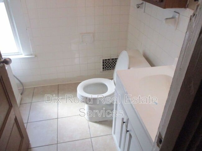 Building Photo - 1503 Smith Ave