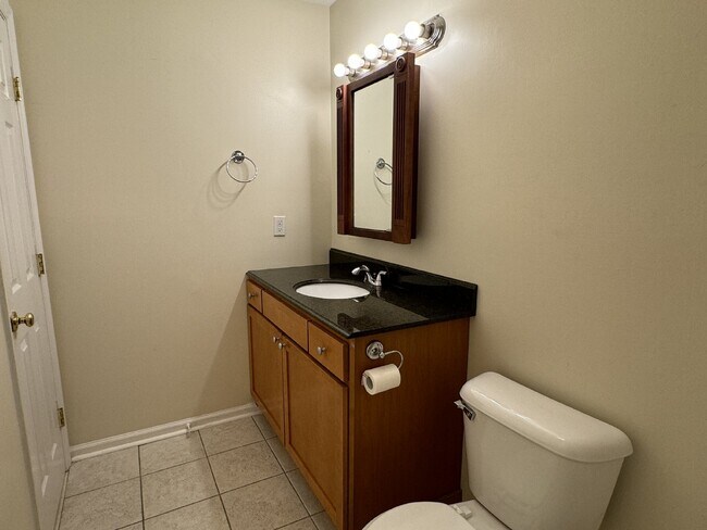 Building Photo - 3 BD/2 BA - Two Story Home in Mid-town Wil...