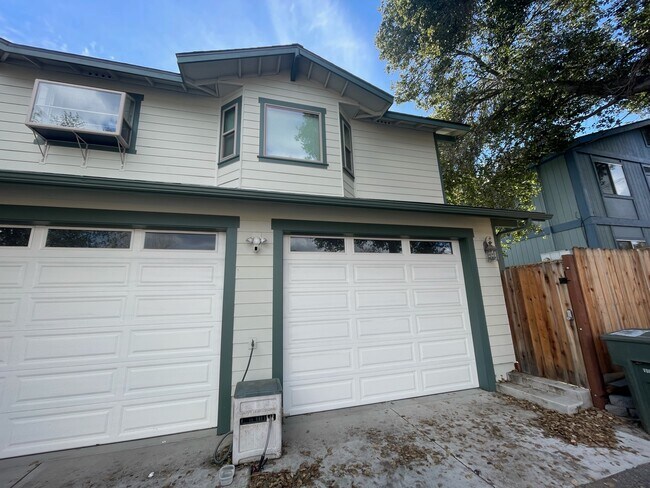 Primary Photo - 700 Blackburn St