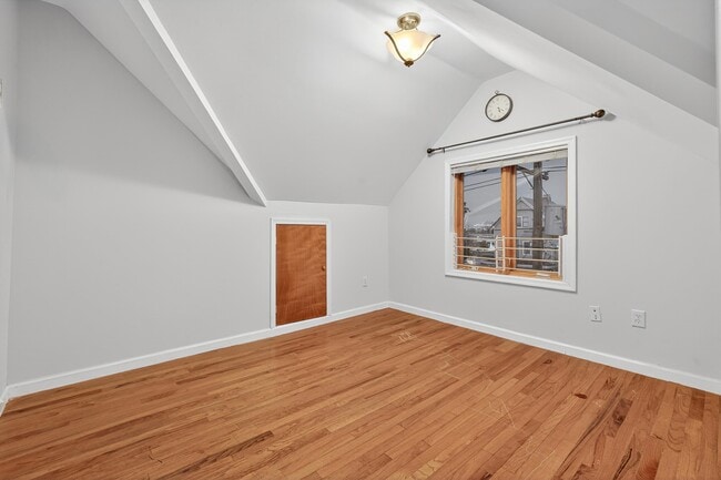 Building Photo - 561 AVENUE E