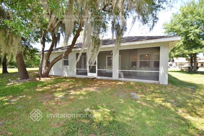 Building Photo - 3236 Forestbrook Dr N