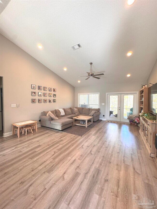 Building Photo - 5596 Kailey Rd