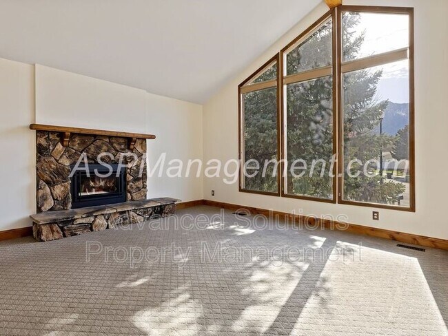 Building Photo - 10094 Faunsdale Dr