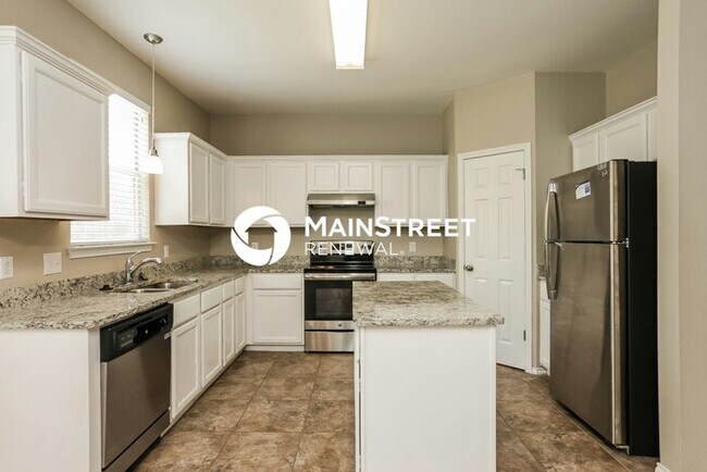 Building Photo - 3 Bedroom Pet-Friendly Home in Converse, TX with Main Street Renewal