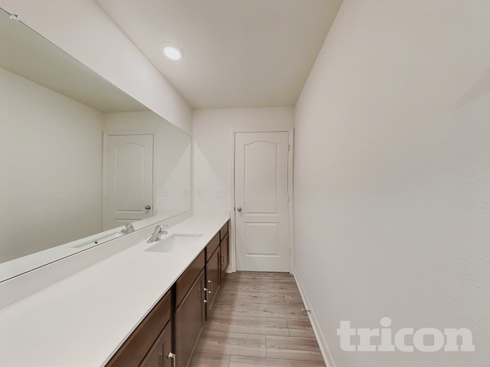 Building Photo - 2 Riverina Dr