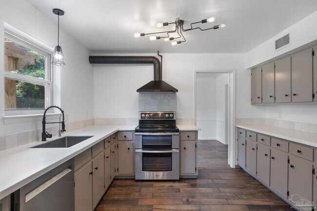 Building Photo - 4613 Pebble Creek Dr
