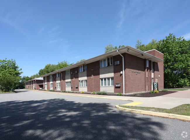 Heritage Gardens - 163 School St East Hartford CT 06108 | Apartment Finder