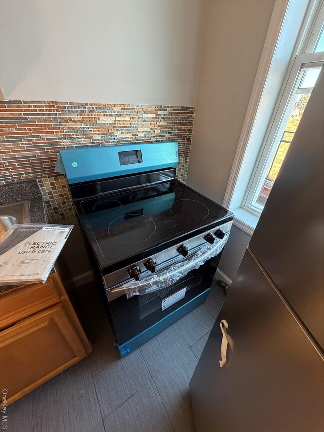 Building Photo - 3728 Paulding Ave