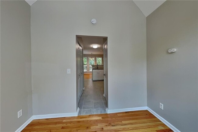 Building Photo - 3496 Heatherwood Ct