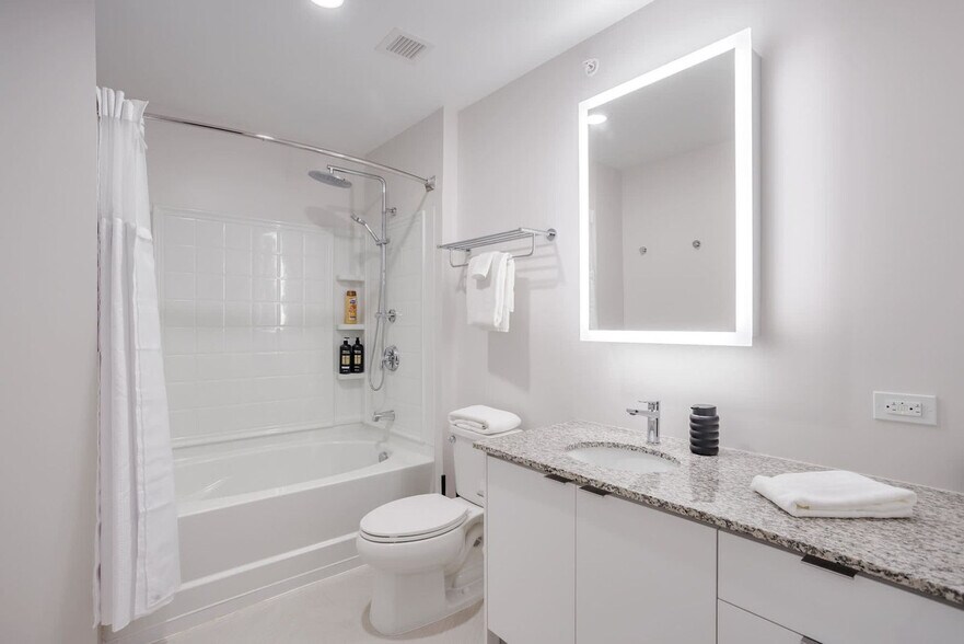 Building Photo - 9-JAN-JAN E 4th St